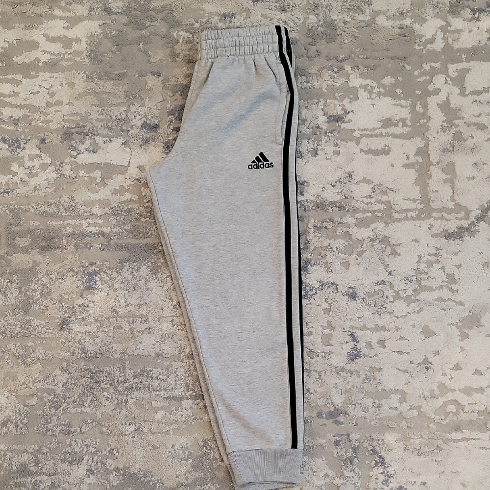 Old Navy Blue Jeans And Gray Adidas Sweatpants For Kids. - Picture 4 of 5